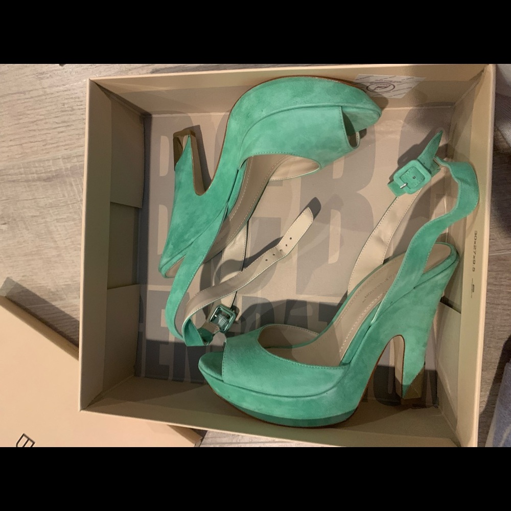 NWT AND BOX BCBG heels